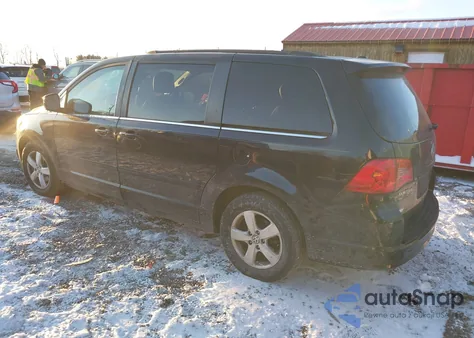 2011 Volkswagen Routan Se z USA, uszkodzony, nr VIN 2V4RW3DG8BR626053